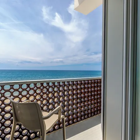 Hotel Tirreno 3*