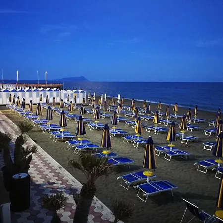 Hotel Tirreno 3*